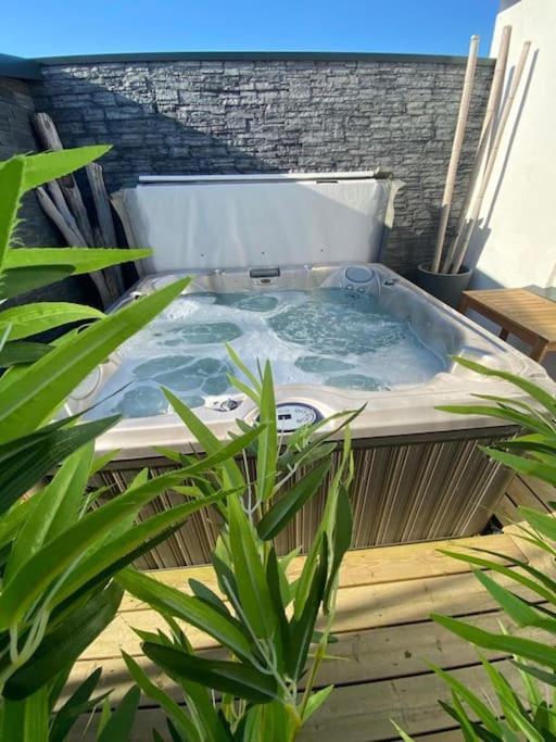 Villa Avec Jacuzzi Proche De La Mer Et Du Centre Barbâtre Eksteriør billede