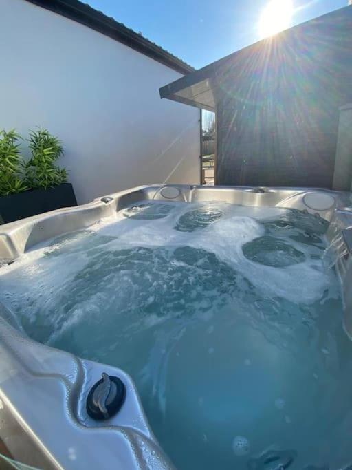 Villa Avec Jacuzzi Proche De La Mer Et Du Centre Barbâtre Eksteriør billede